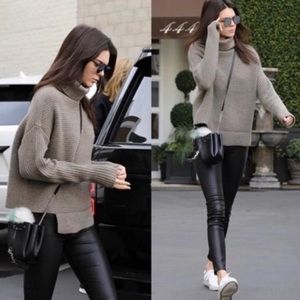 Aritzia Babaton Mika Grey Turtleneck Sweater Size Large